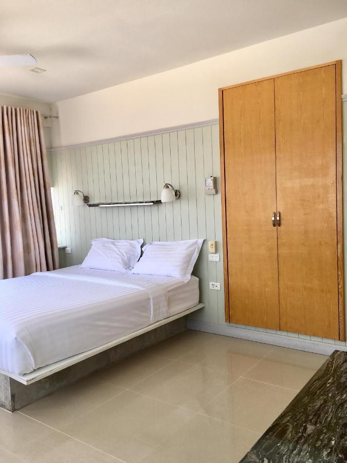 Pierview Rooms Hua Hin Bagian luar foto